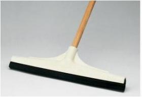 . 4010.01 - RACLETA SUELO 43CM C/MANDO DE MADERA